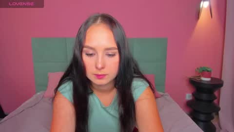 Beatrice 3 online show from September 2025 01:40:01 AM