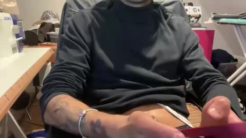 beaugosse22130 online show from October 2025 08:07:02 PM