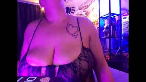 MONSTAHEAD69 online show from October 2025 06:17:01 AM