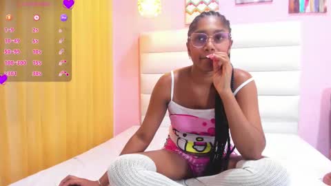 beauty_luci online show from September 2025 04:47:01 AM