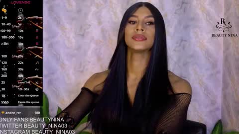 beauty_nina online show from October 2025 11:11:01 AM