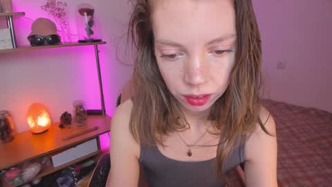 Eliise online show from February 2025 02:15:02 PM