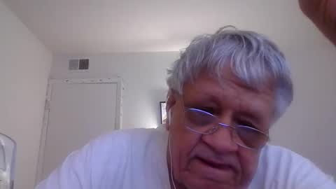 Snapshot of beautytomyeyes chatting on December 2024 07:43:01 PM beautytomyeyes online show from December 2024 07:43:01 PM