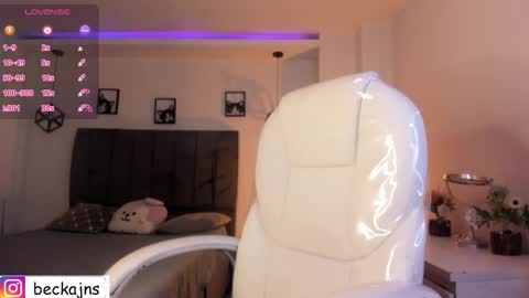 Snapshot of beck__jones chatting on November 2025 03:45:02 PM Marzhie online show from November 2025 03:45:02 PM