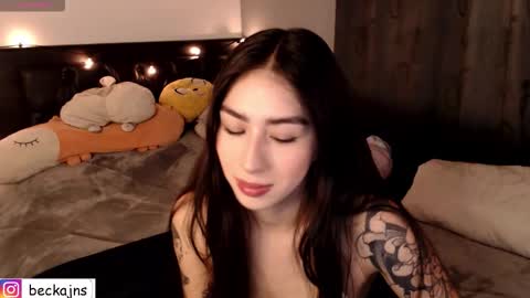 Snapshot of beck__jones chatting on December 2025 05:37:02 AM Marzhie online show from December 2025 05:37:02 AM