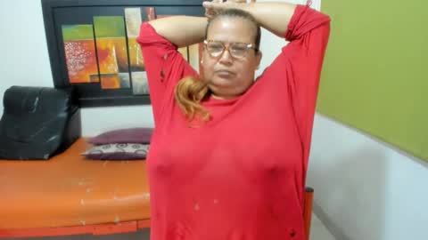 beckyummys online show from December 2024 04:09:01 PM