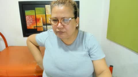 beckyummys online show from December 2024 11:55:01 AM