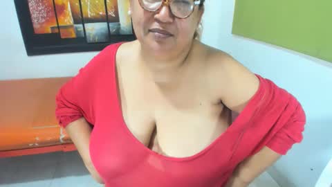 beckyummys online show from March 2025 04:35:01 PM