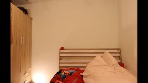 bee_thai online show from March 2025 03:31:01 PM