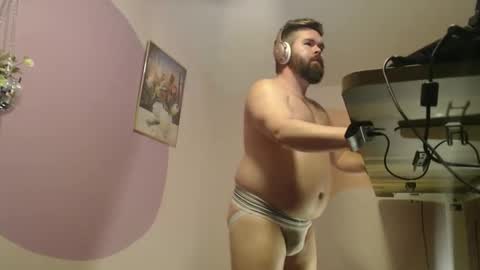 Snapshot of behrbae chatting on December 2025 01:46:02 AM Behrbae online show from December 2025 01:46:02 AM