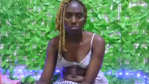 Snapshot of beib_love chatting on September 2025 03:06:02 AM beib_love online show from September 2025 03:06:02 AM