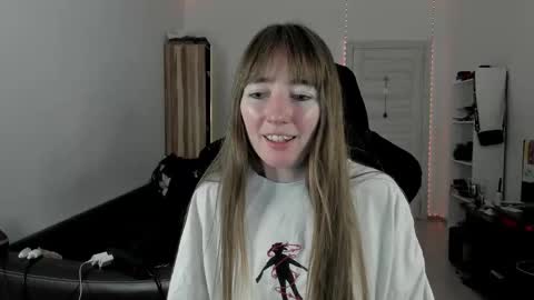 Lisa online show from October 2025 11:29:02 AM