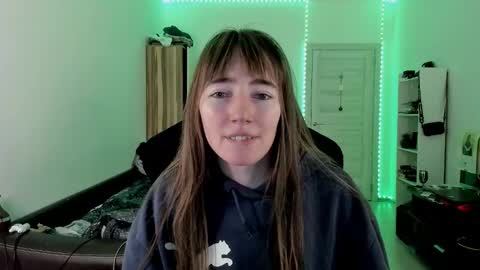 Lisa online show from October 2025 06:28:02 PM