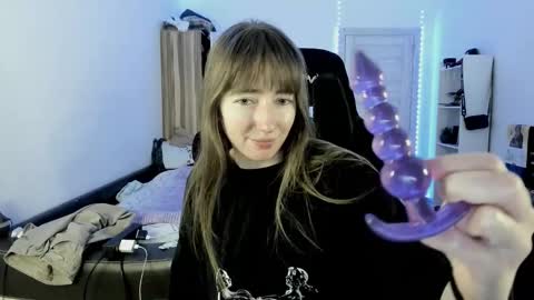 Lisa online show from November 2025 03:54:01 PM