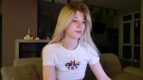 Bella online show from March 2025 02:12:02 AM