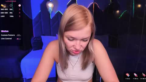 Bella online show from October 2025 09:31:01 AM