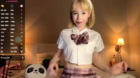 Snapshot of bella_gasp chatting on September 2025 09:20:01 AM Jane online show from September 2025 09:20:01 AM