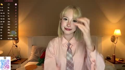 Snapshot of bella_gasp chatting on September 2025 10:20:02 AM Jane online show from September 2025 10:20:02 AM