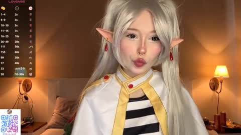 Snapshot of bella_gasp chatting on October 2025 09:17:01 AM Jane online show from October 2025 09:17:01 AM