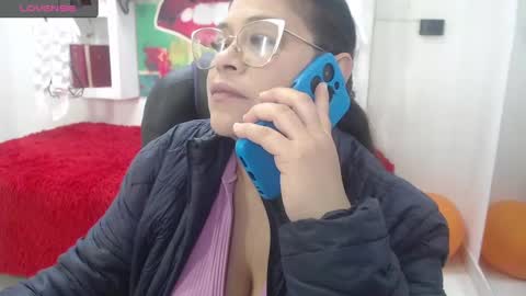 lady online show from October 2025 11:54:01 AM