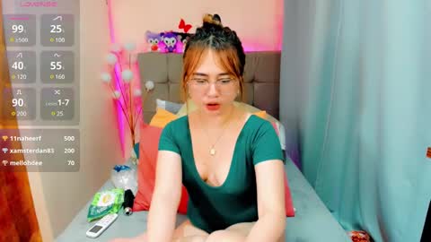 Snapshot of bella_maree chatting on December 2024 06:35:02 AM BM  online show from December 2024 06:35:02 AM