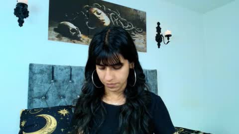 Bella online show from October 2025 12:31:01 AM