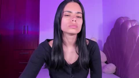 Snapshot of bella_sun_ chatting on September 2025 05:02:02 AM Valeria Model Independent online show from September 2025 05:02:02 AM