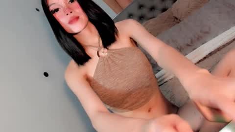 Snapshot of bella_tara chatting on October 2025 02:58:02 AM Bella online show from October 2025 02:58:02 AM