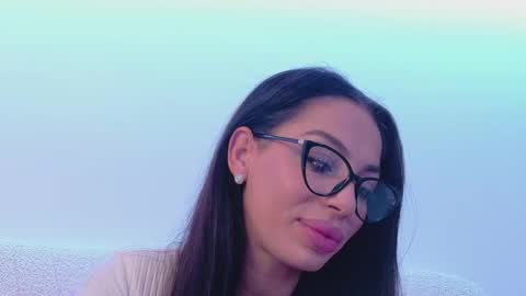 Snapshot of bella_vixen_ chatting on October 2025 07:58:02 PM Bella online show from October 2025 07:58:02 PM