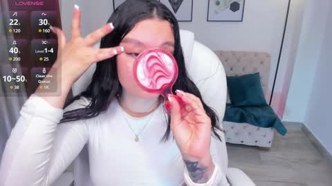 Bella Hadid  online show from February 2025 02:26:02 PM