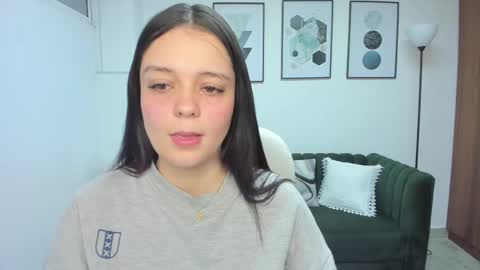  Bella Hadid  online show from February 2025 11:28:02 AM
