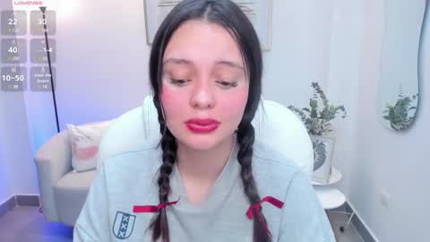  Bella Hadid  online show from February 2025 02:20:02 PM