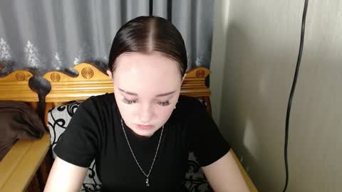 Bella online show from September 2025 01:57:02 PM