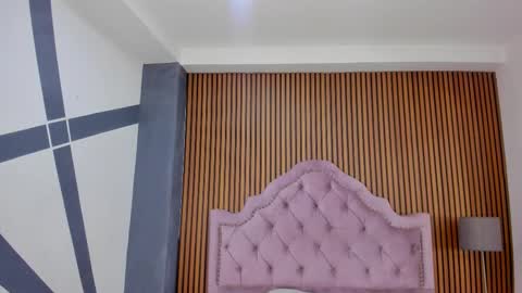 bellaastorm online show from October 2025 08:09:02 PM