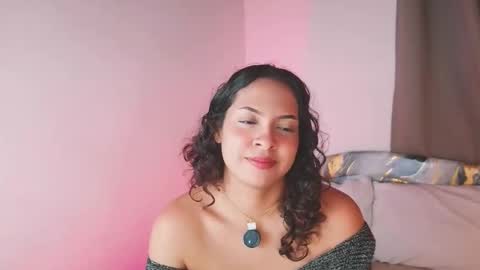 Snapshot of bellabeth_ chatting on October 2025 06:38:01 AM Betsy online show from October 2025 06:38:01 AM