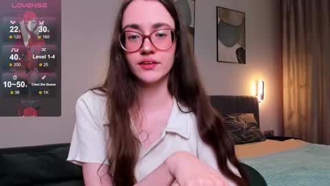 Snapshot of bellacatlovesmeat chatting on October 2025 06:36:01 PM BellaCatLovesMeat online show from October 2025 06:36:01 PM