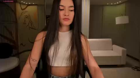 Bella  online show from September 2025 09:03:02 PM