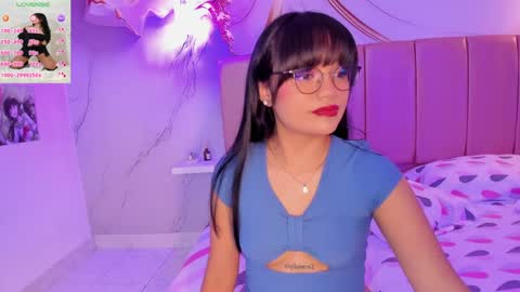 bellagreen_ online show from September 2025 08:54:02 PM