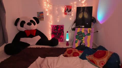 Bella online show from December 2024 05:21:02 PM