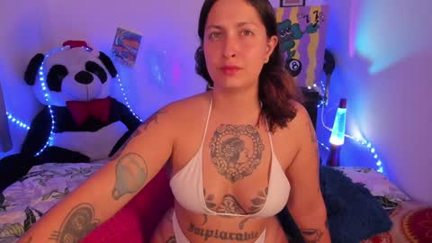 Bella online show from January 2025 02:40:02 AM