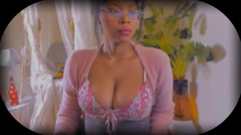 Snapshot of bellahproudly chatting on November 2025 01:40:01 AM Bellah online show from November 2025 01:40:01 AM