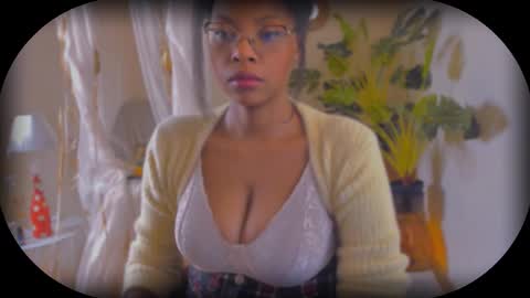 Snapshot of bellahproudly chatting on November 2025 12:44:01 AM Bellah online show from November 2025 12:44:01 AM