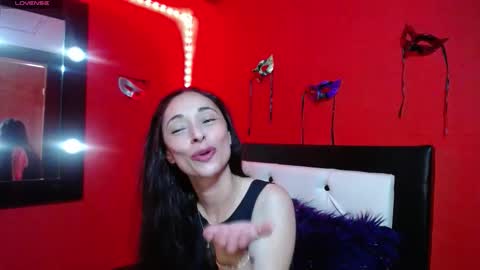 Snapshot of bellamarquez_ chatting on November 2025 04:00:02 PM Bella online show from November 2025 04:00:02 PM