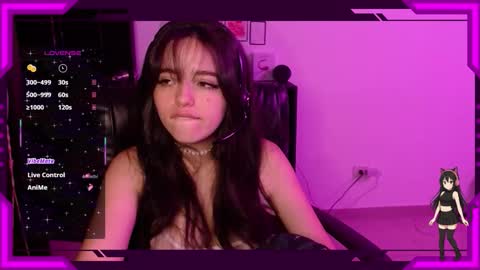 Bella Monteluna online show from October 2025 02:01:02 AM