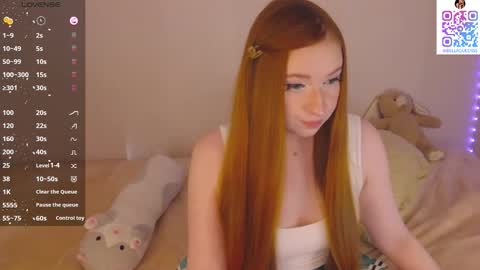 Snapshot of bellaqueenss chatting on October 2025 10:05:02 AM Bella online show from October 2025 10:05:02 AM