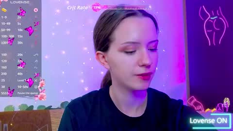 bellavelure online show from September 2025 07:14:02 PM