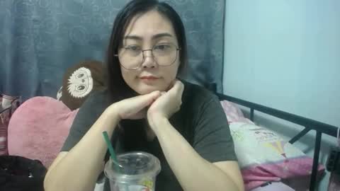 Snapshot of bellbabe chatting on November 2025 06:01:01 AM Bella online show from November 2025 06:01:01 AM