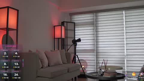 Snapshot of belle_adrienne chatting on November 2025 12:35:01 AM Belle Adrienne IG online show from November 2025 12:35:01 AM