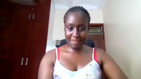 belle_estelles online show from November 2025 07:57:01 PM
