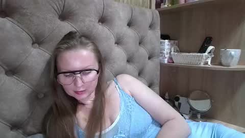 Amelia online show from September 2025 05:24:01 PM